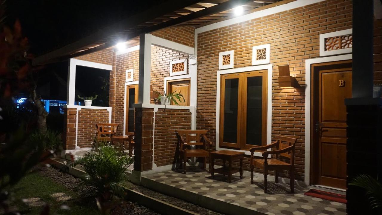 Genthong Homestay Magelang Eksteriør bilde