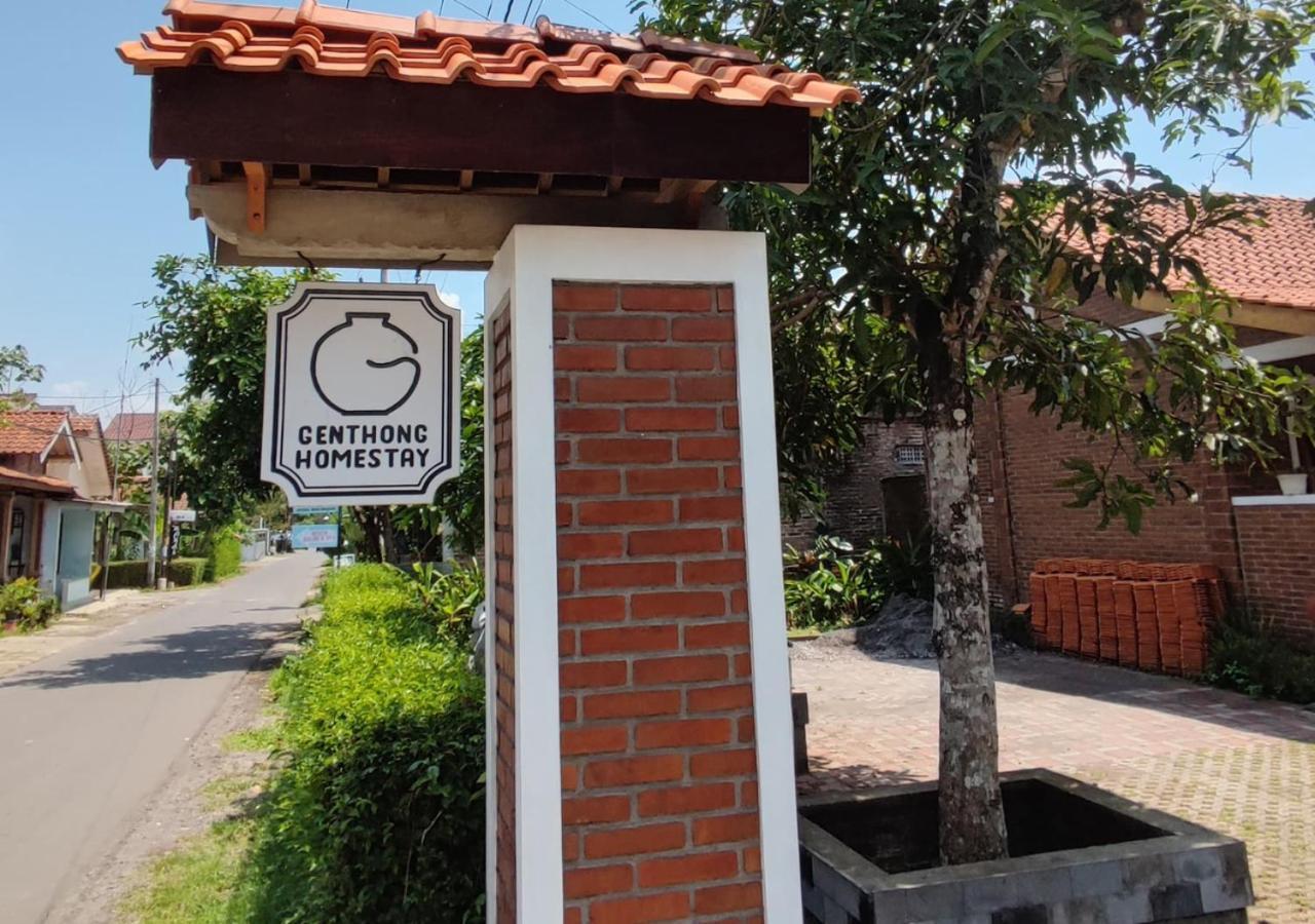 Genthong Homestay Magelang Eksteriør bilde