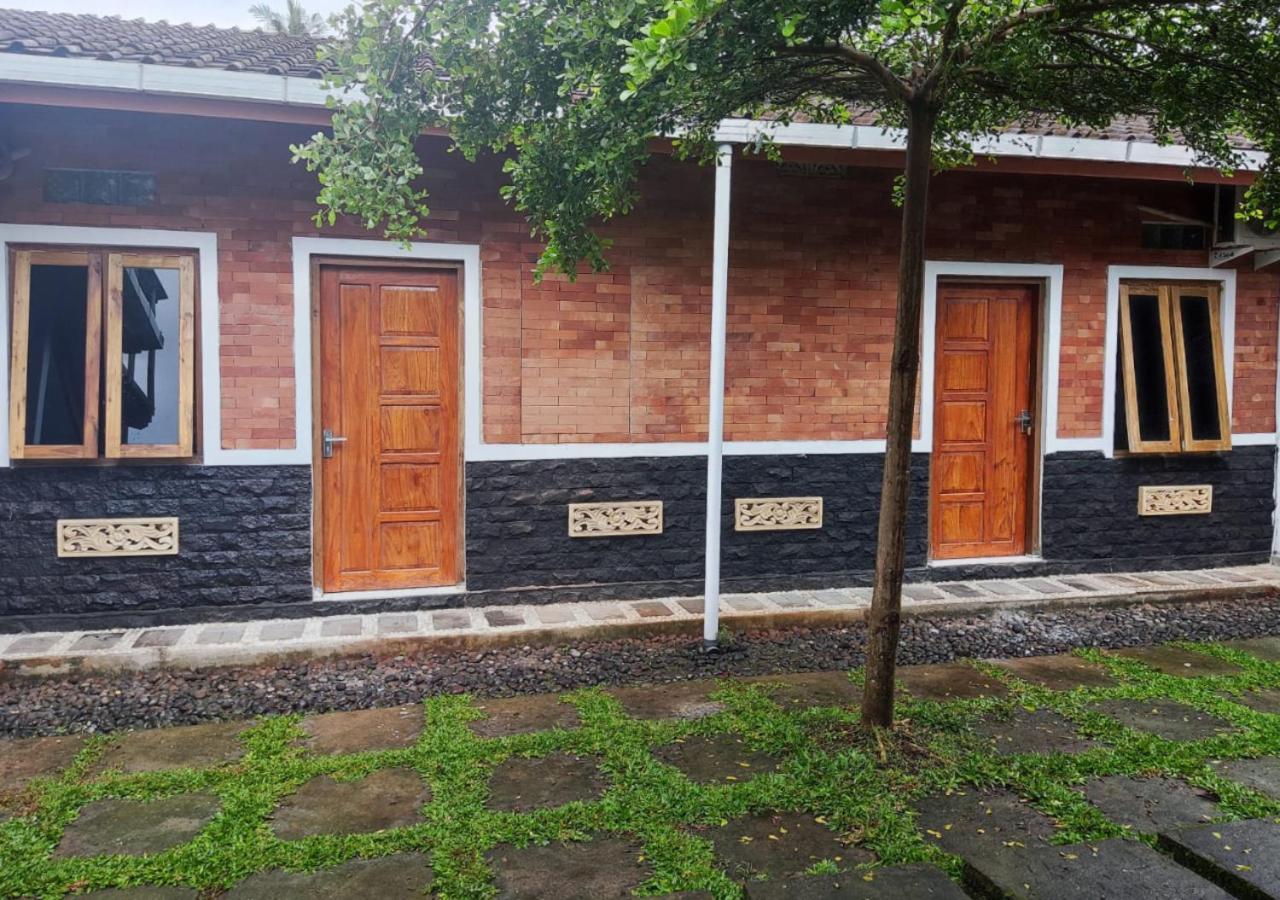 Genthong Homestay Magelang Eksteriør bilde